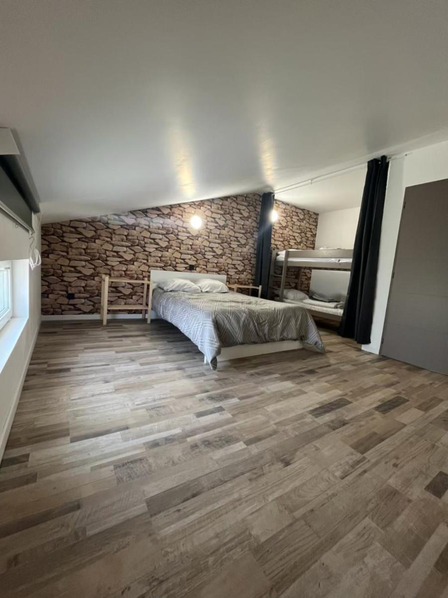 Gite1 Pour 6 Personnes Anneyron Esterno foto